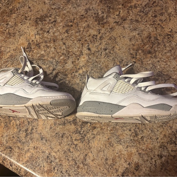 Jordan Cements - Picture 2 of 4